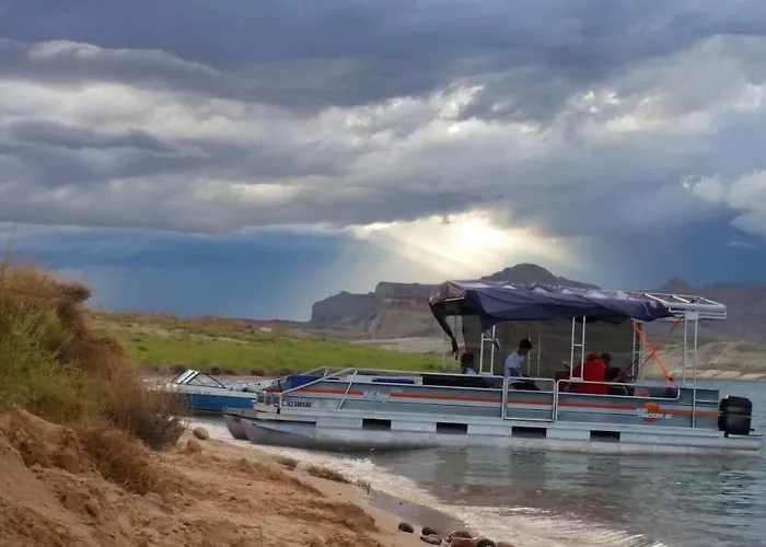 Lake Powell Bucket List Lodge *